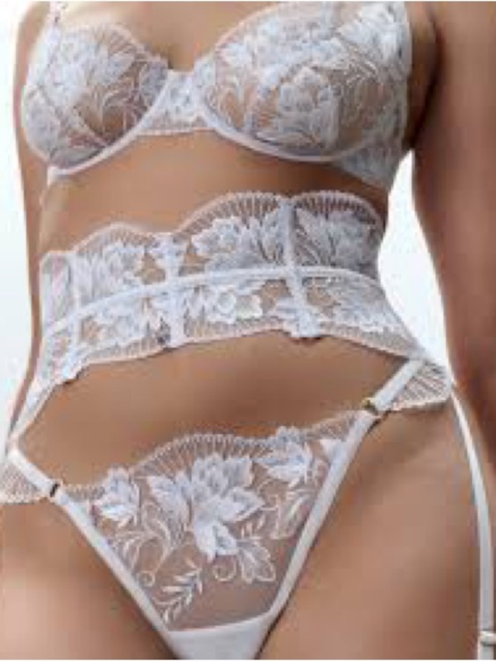 Bluebella Gabriella Waspie Suspender Belt in white 4(XS)
